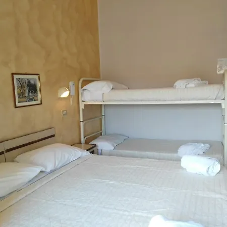 Ξενοδοχείο Marittimo 2*